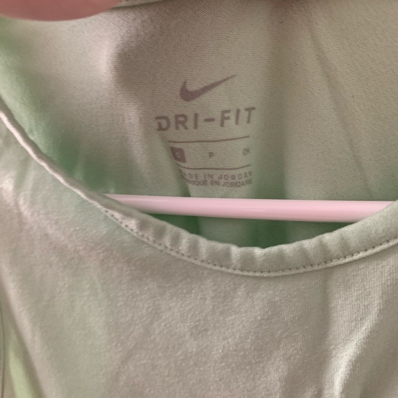 Nike Tanktop - Picture 2 of 3